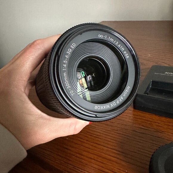 Like New Nikon Lens - AF-P DX NIKKOR 70-300mm f/4.5-6.3G ED + Accessories - Picture 7 of 10